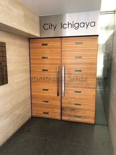 ビルエントランス①