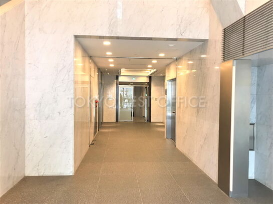 エントランスホール①