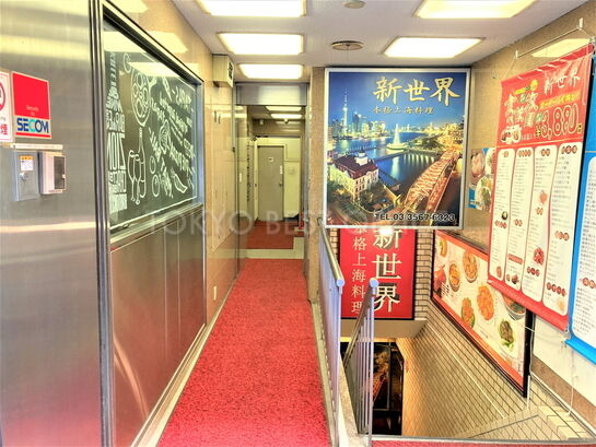 エントランスホール①