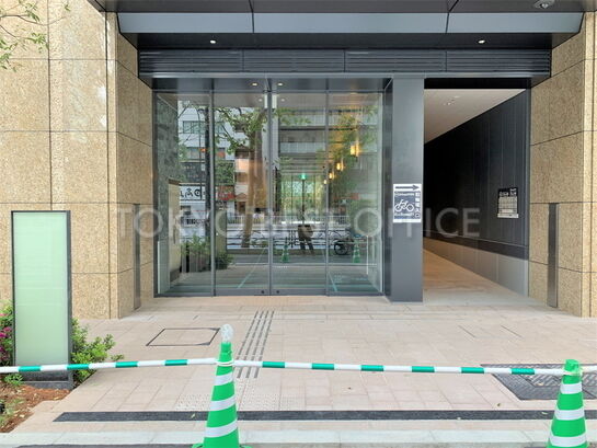 エントランス①