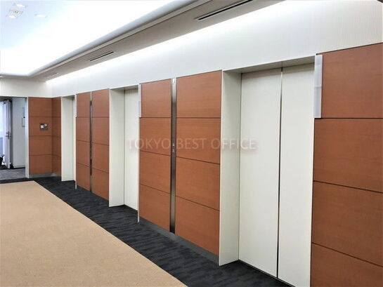 貸室階エレベーター①