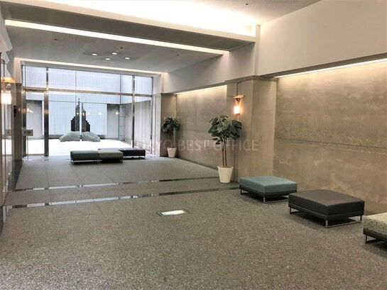 W棟エレベーター前ロビー②