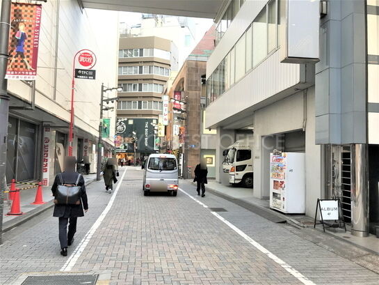 ビル周辺風景②