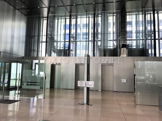 1階エレベーターホール①