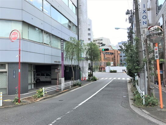 ビル周辺風景①