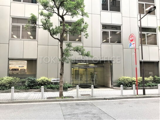 ビルエントランス①