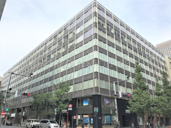 新国際ビル外観②