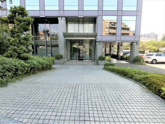 ビルエントランス①