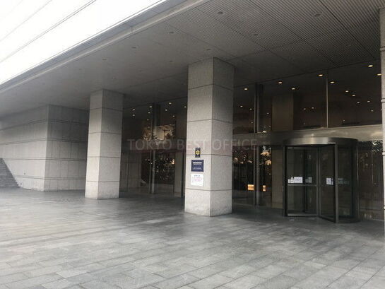 ビルエントランス①