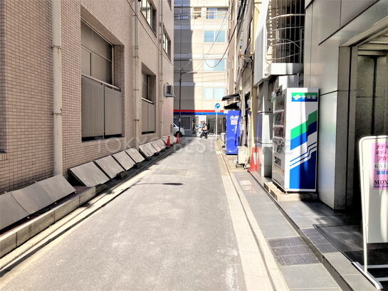 ビル周辺風景④