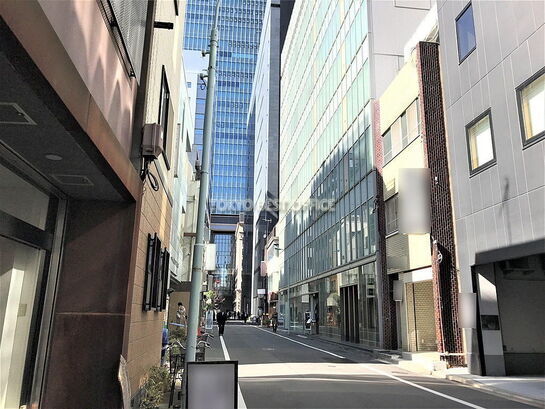 ビル周辺風景①