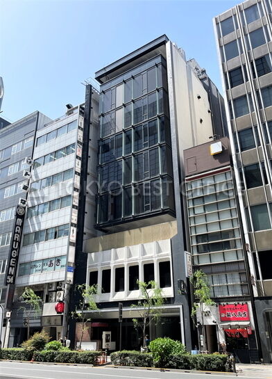 外観（大通り側）