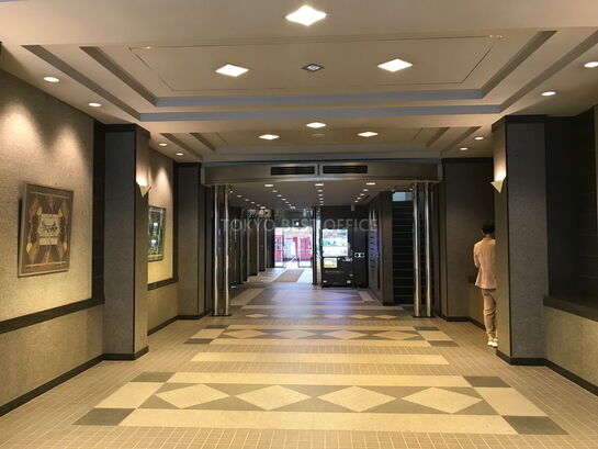 エントランスホール①