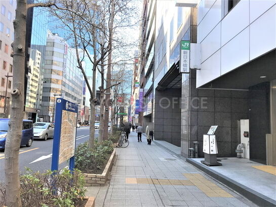 ビル周辺風景②