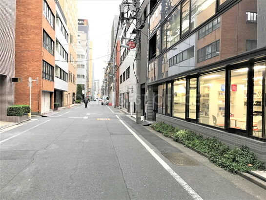 ビル周辺風景③