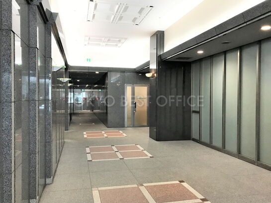 エントランスホール①