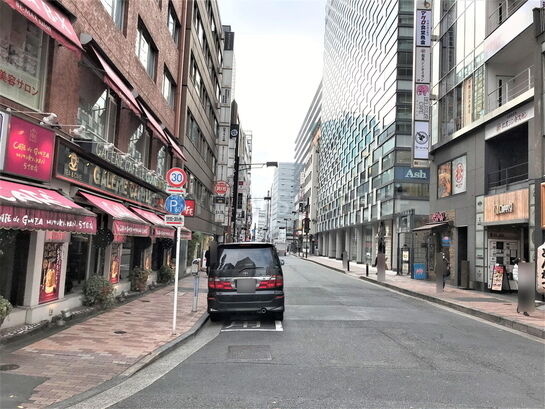 ビル周辺風景①