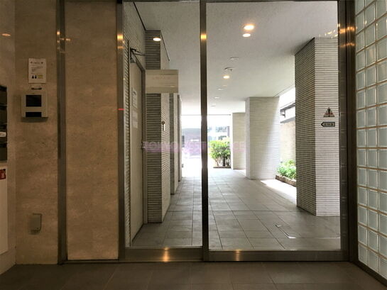 エントランスホール②