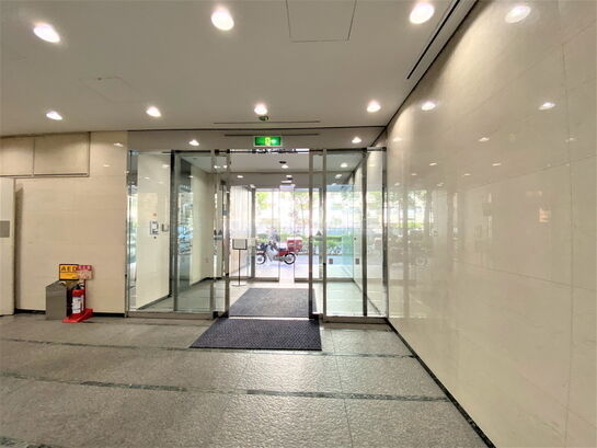 エントランスホール