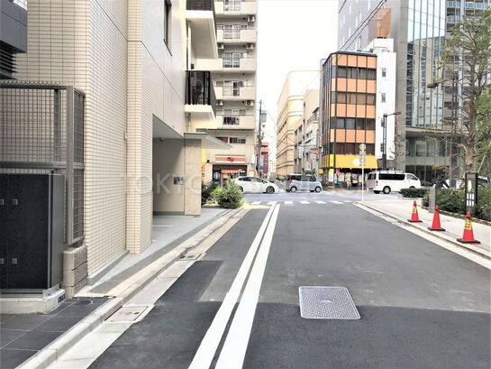 ビル周辺風景①