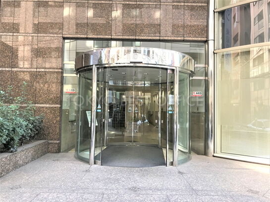 ビルエントランス①