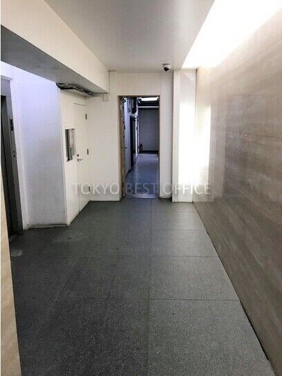 エントランスホール①