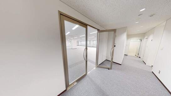 貸室内入口写真