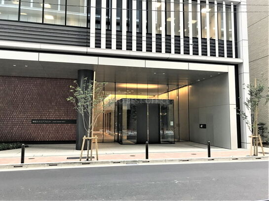 ビルエントランス①