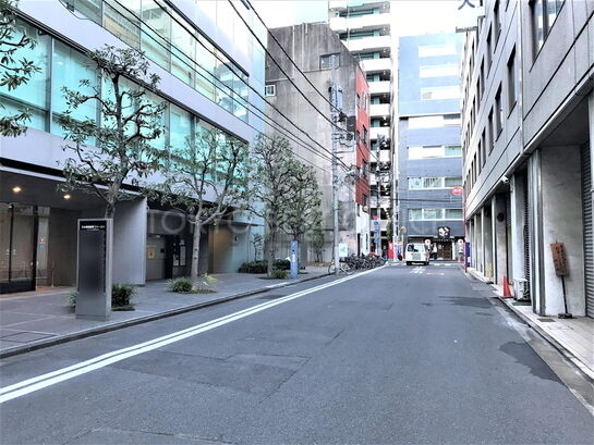 ビル周辺風景①