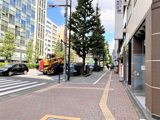 ビル周辺風景②