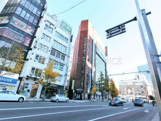 ビル周辺風景③