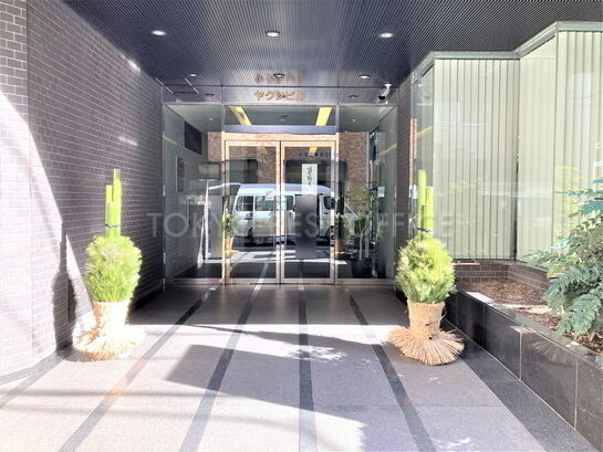 ビルエントランス②