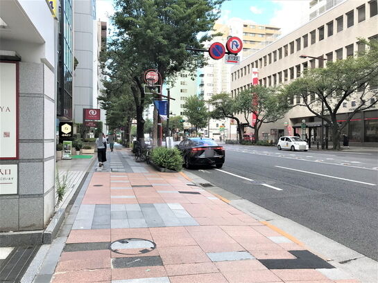 ビル周辺風景①