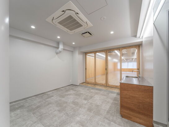 オープンMTGスペース（キッチン付）