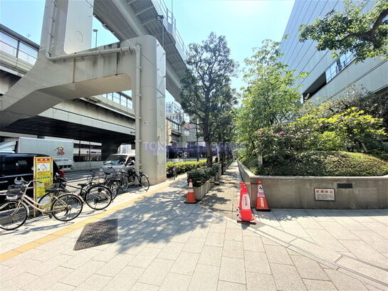 ビル周辺風景⑥