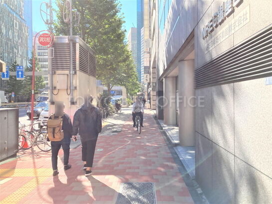 ビル周辺風景②