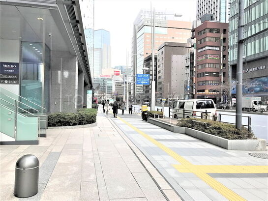 ビル周辺風景③