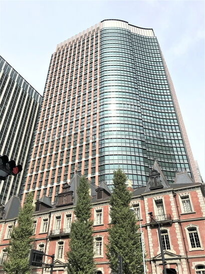 丸の内パークビルディング外観②