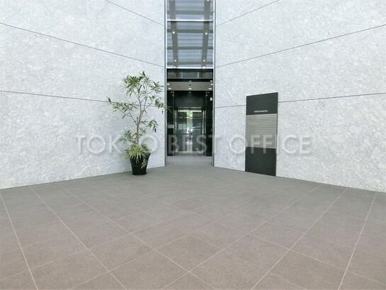 エントランスホール①