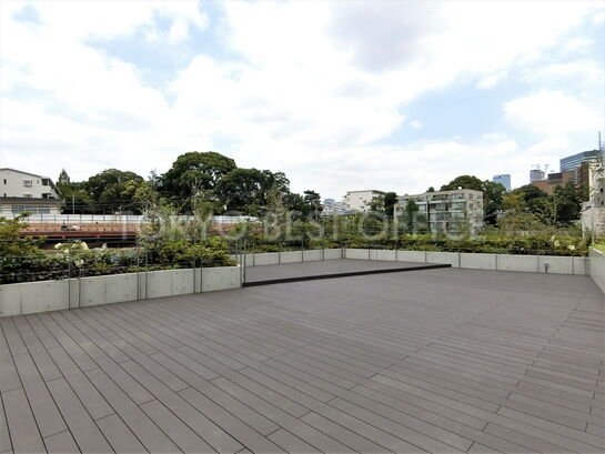 A棟屋上スペース①