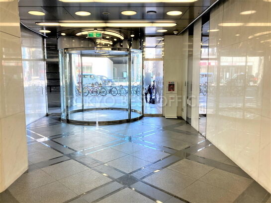 エントランスホール②