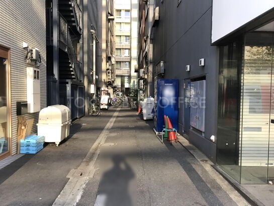 ビル周辺風景①