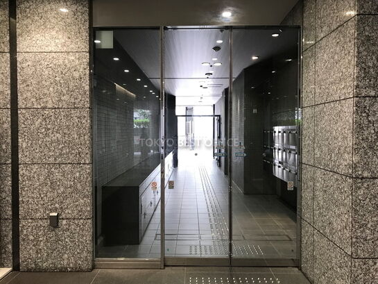 エントランスホール②