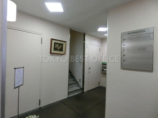 エントランスホール①