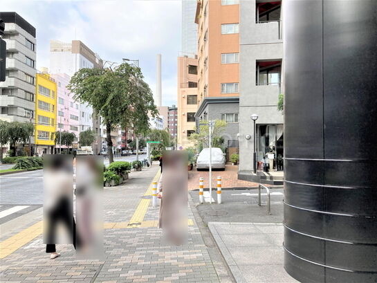 ビル周辺風景①