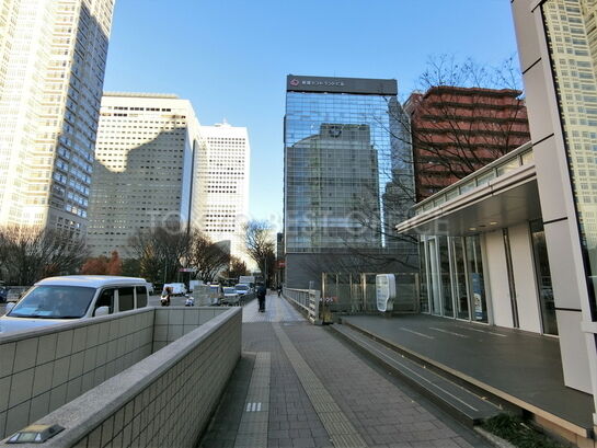 ビル周辺風景②