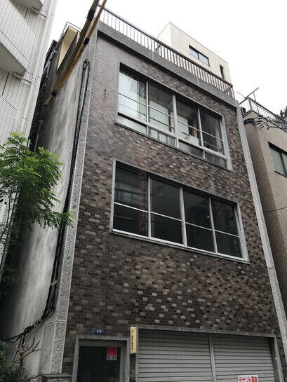 日浦ビル外観②