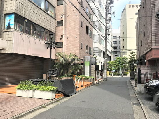 ビル周辺風景②