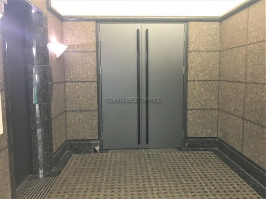 エントランスホール①