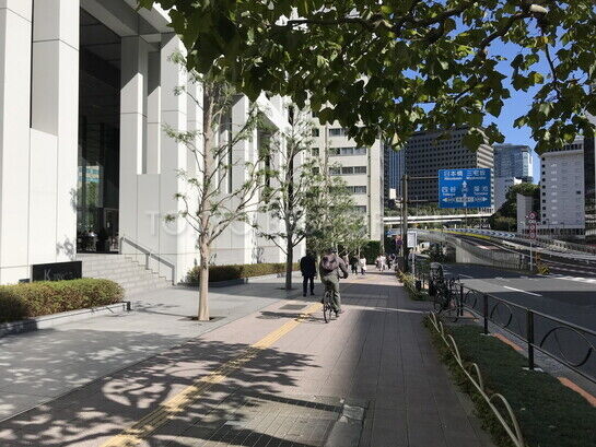 ビル周辺風景③